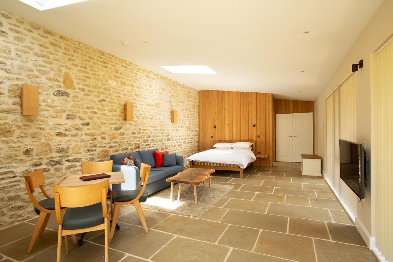 On The Brook Bruton Exterior foto